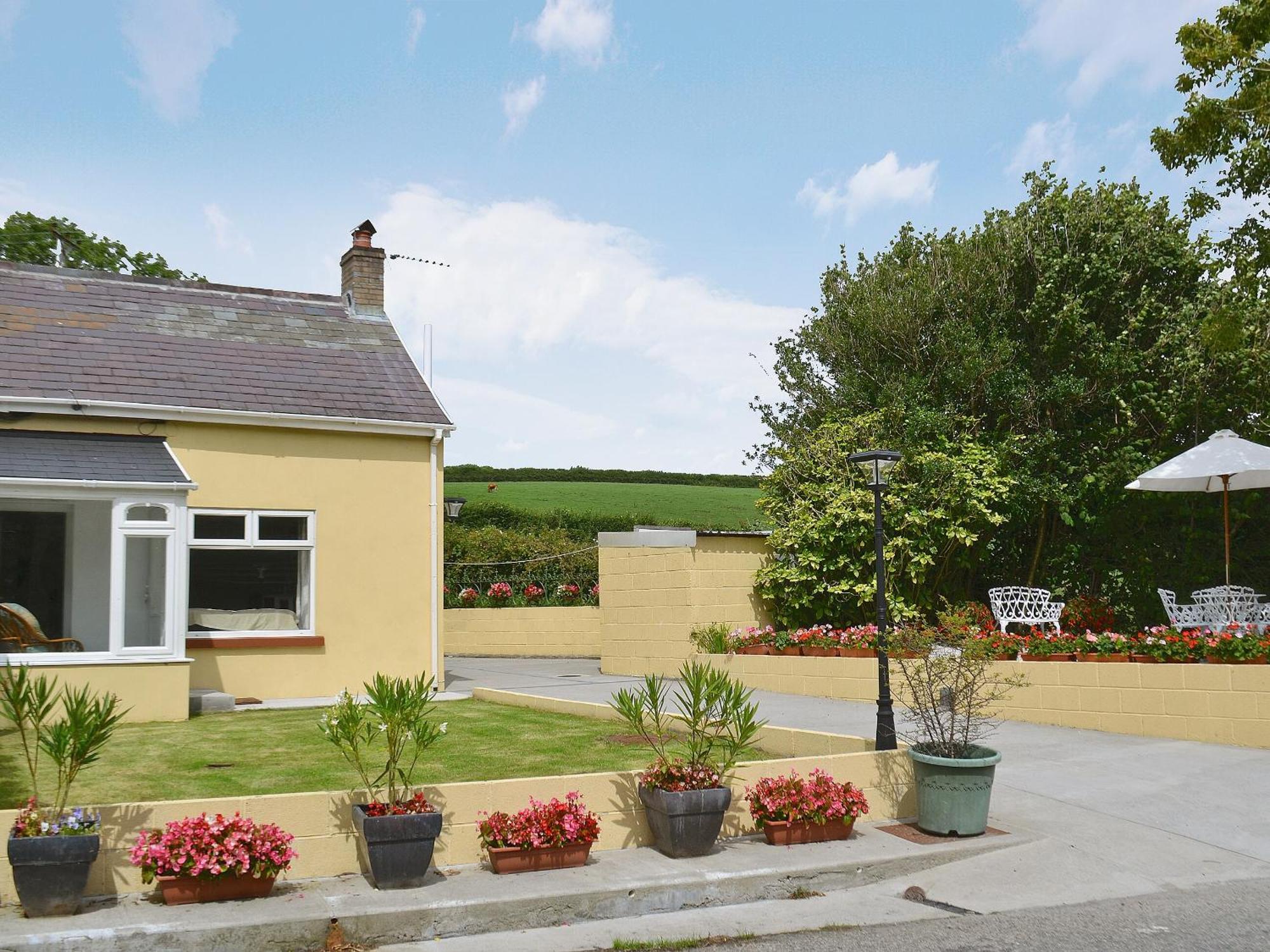 Bont Cottage Kidwelly Bagian luar foto